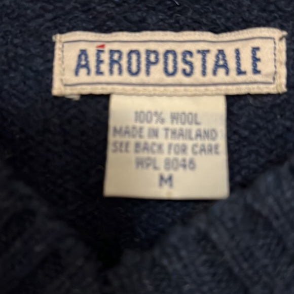 Aeropostale sweater , size M - Picture 2 of 4
